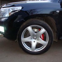 Toyota  Land Cruiser 200