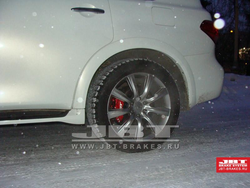 20.02.2012 Infiniti QX56 new с тормозной системой jbt brakes
