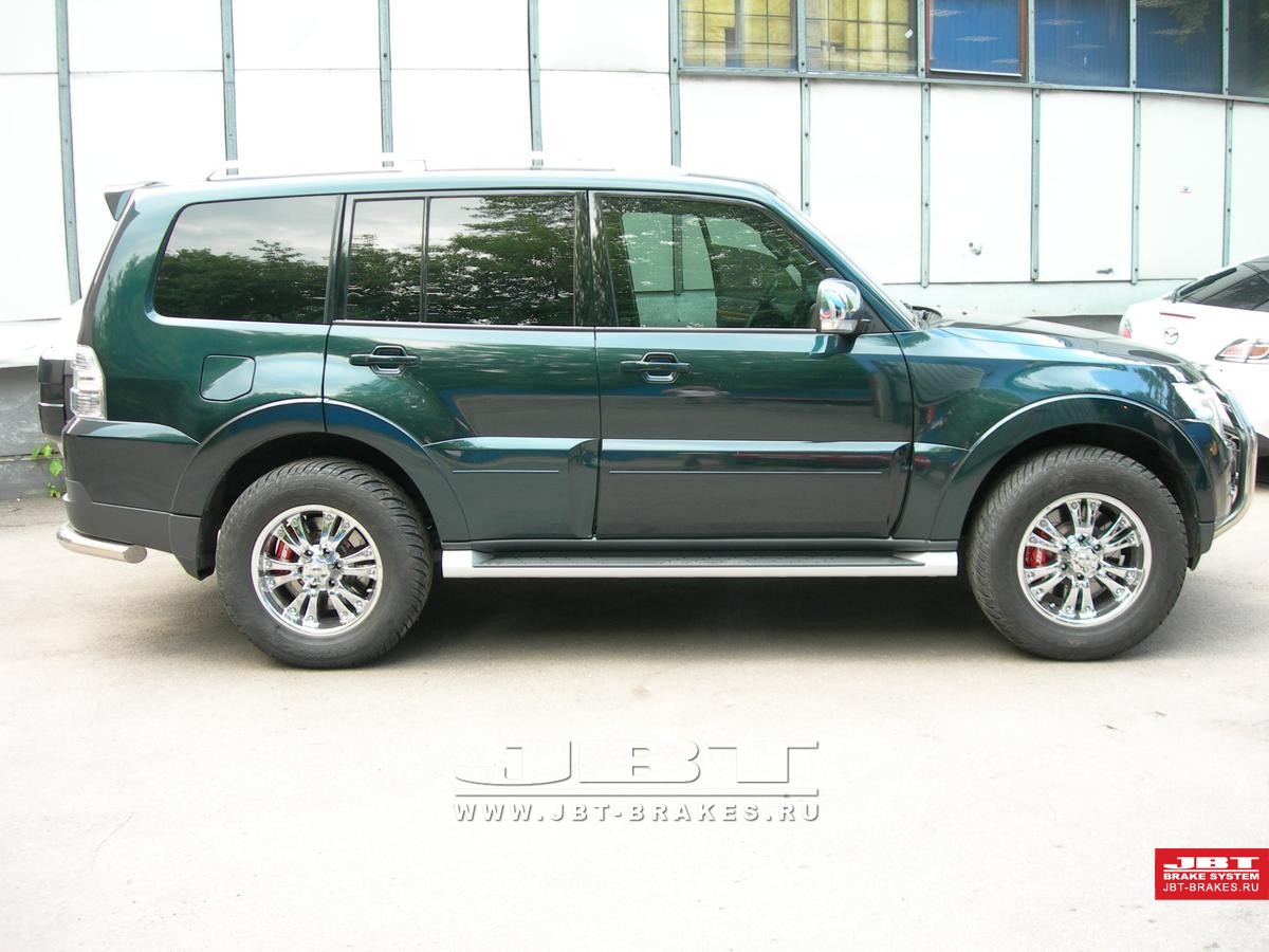 3.08.09 Pajero IV