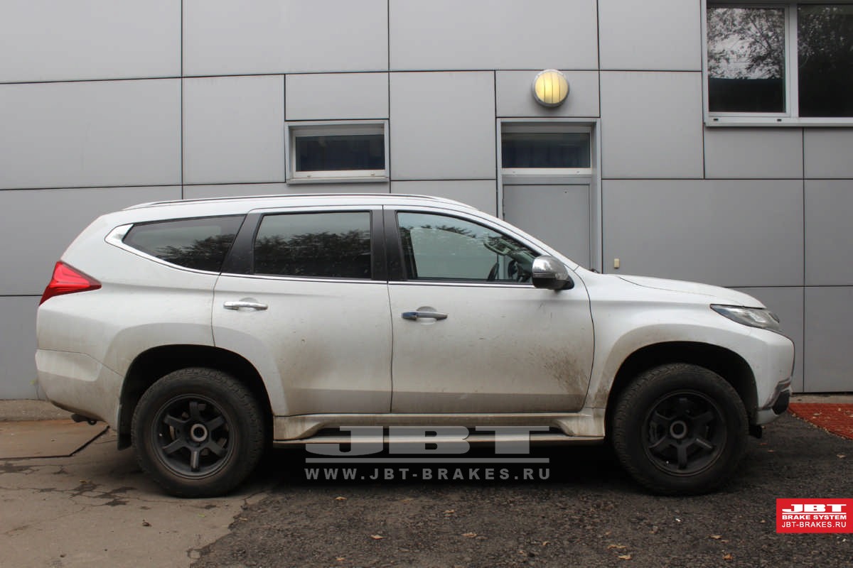 Pajero Sport III